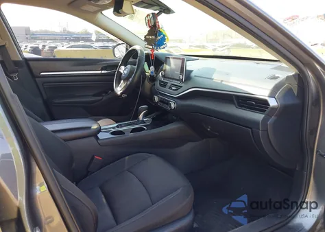 2021 Nissan Altima 2.5 Sv z USA, uszkodzony, nr VIN 1N4BL4DV1MN310265